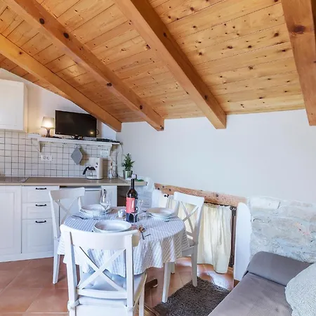 1 Bedroom Gorgeous Apartment In Novigrad * Novigrad Istria